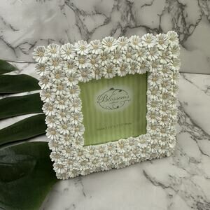 Amscan Vintage Y2k Daisy Flower Picture Frame White Square 3D Texture Cottage